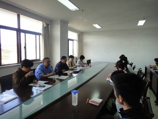 学生座谈会现场